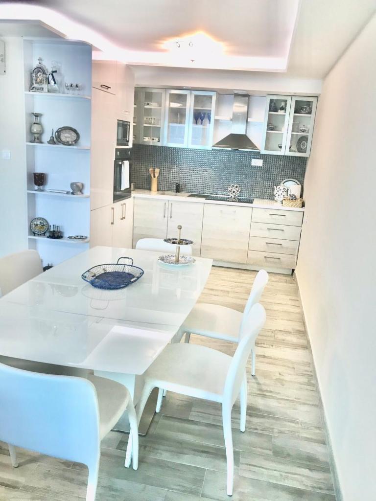 Lux Apartments Krasici photo 4