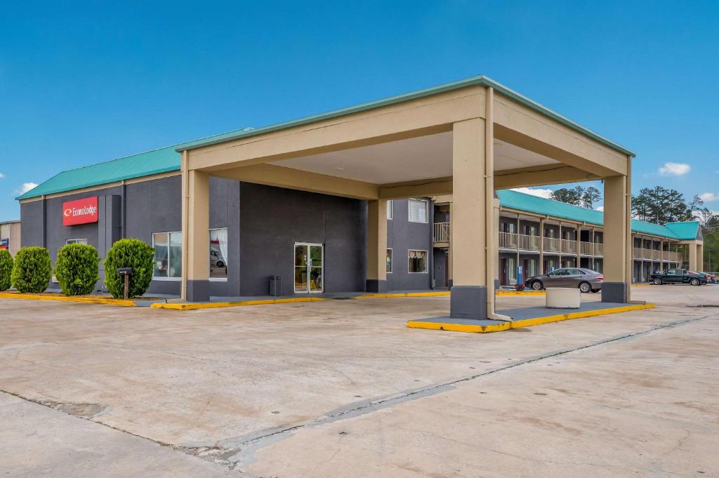 Econo Lodge Cullman image