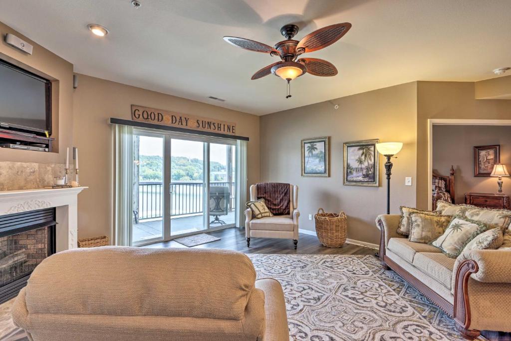 Classy Lakefront Condo with Balcony and Pool Access! photo 3
