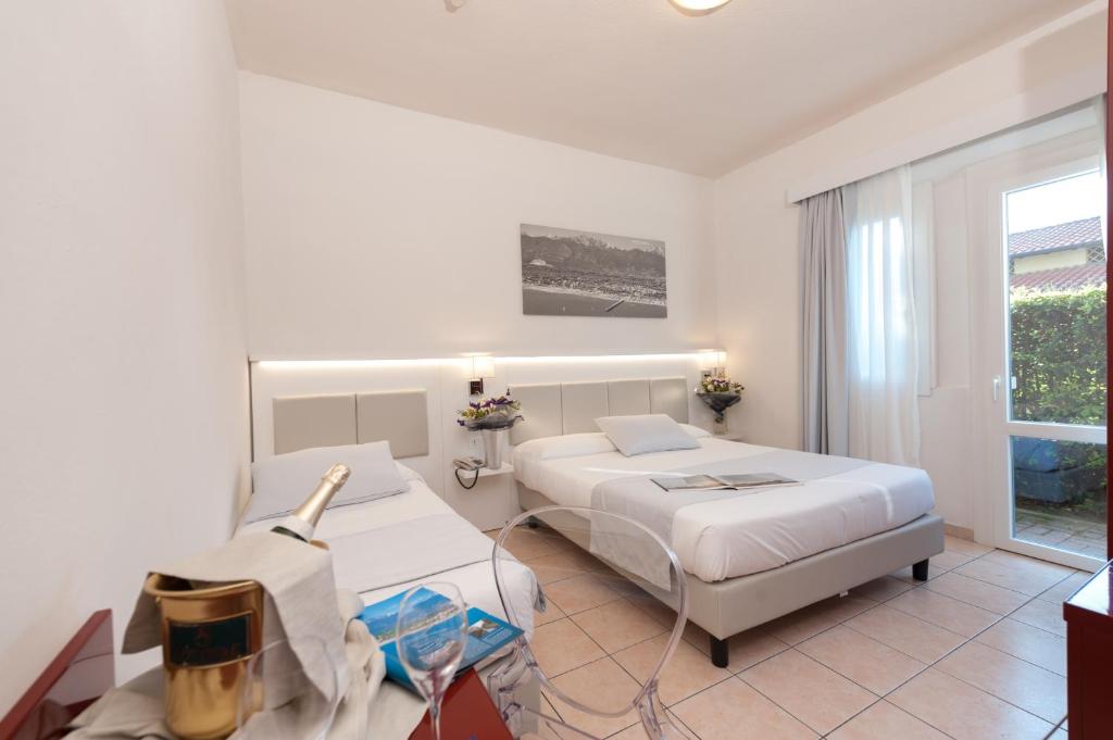 Hotel La Pace photo 2