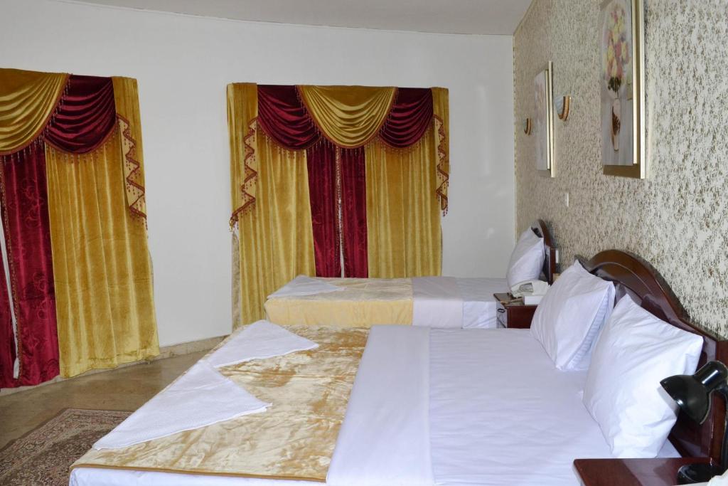 Семейный (Стандартный семейный номер), Отель TAJ AL BARAHA HOTEL L.L.C