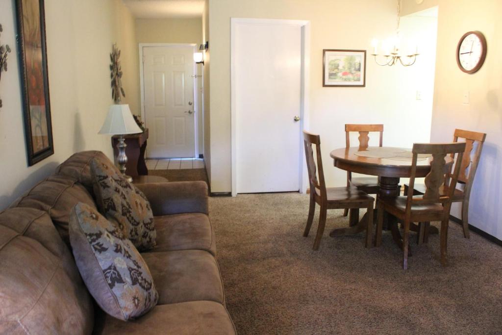 Gatlinburg Chateau Condo 510 photo 2