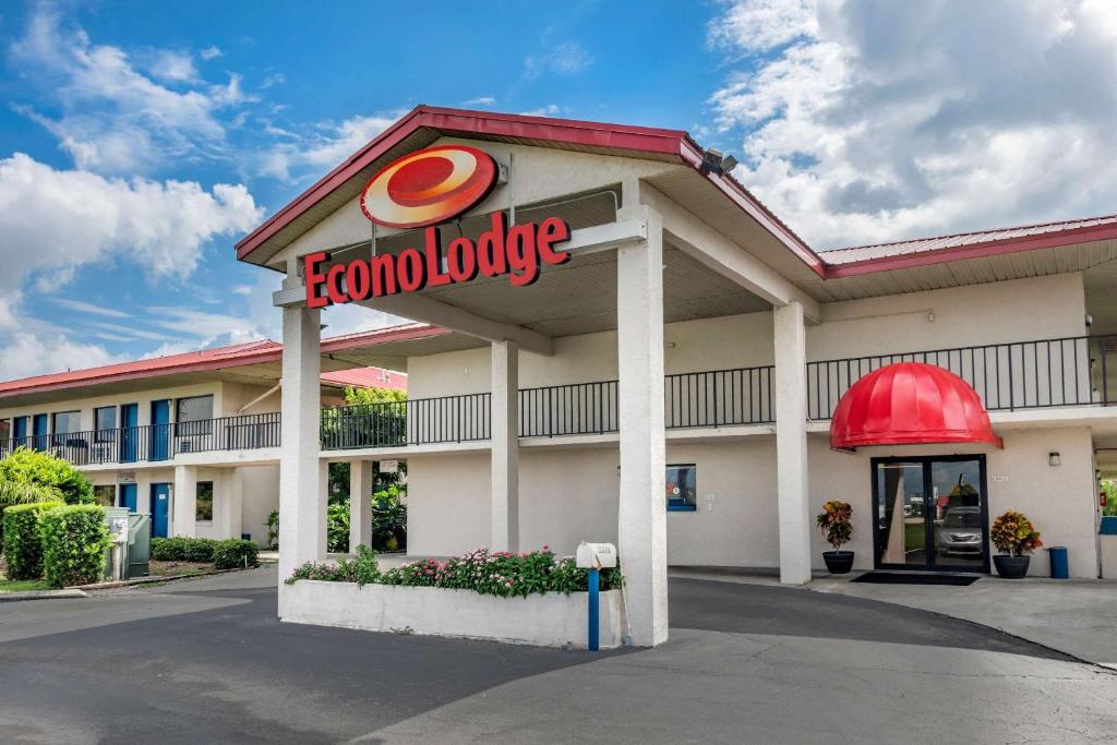 Econo Lodge Sebring image