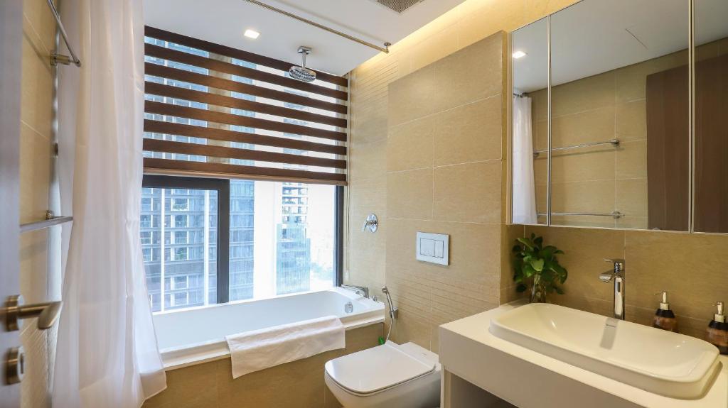 HappyHome Vinhomes Metropolish Apartment