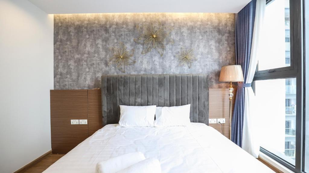HappyHome Vinhomes Metropolish Apartment