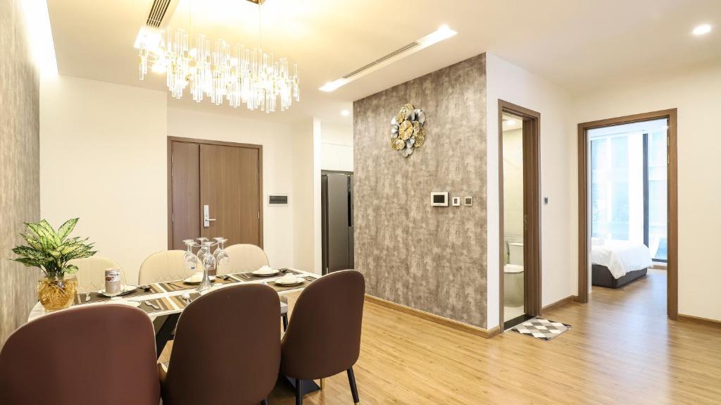 HappyHome Vinhomes Metropolish Apartment