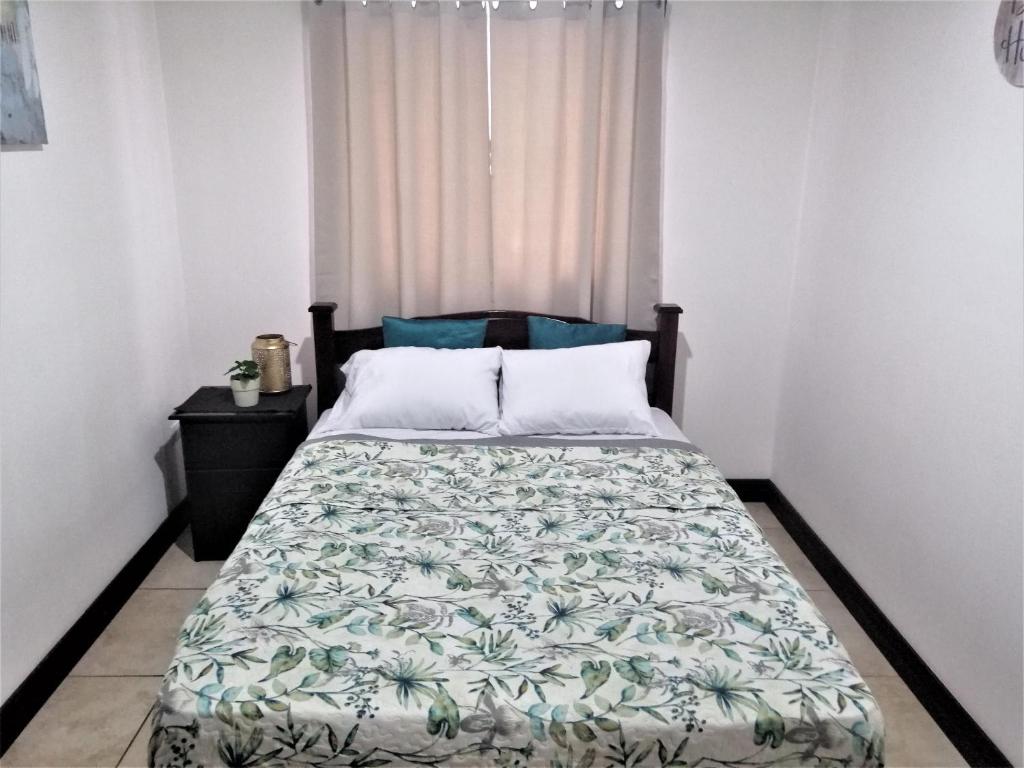 Kubo Apartment Private 2 Bedrooms 5 mins SJO Airport with AC photo 2
