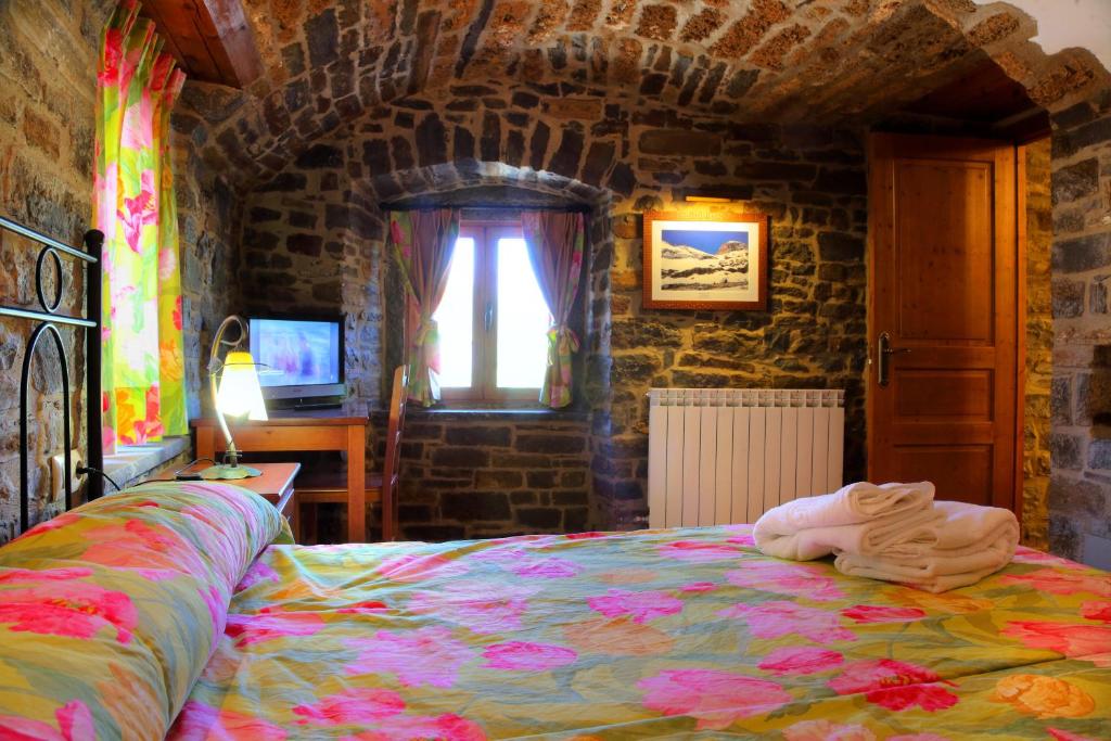 Casas Pirineo, Ainsa photo 4