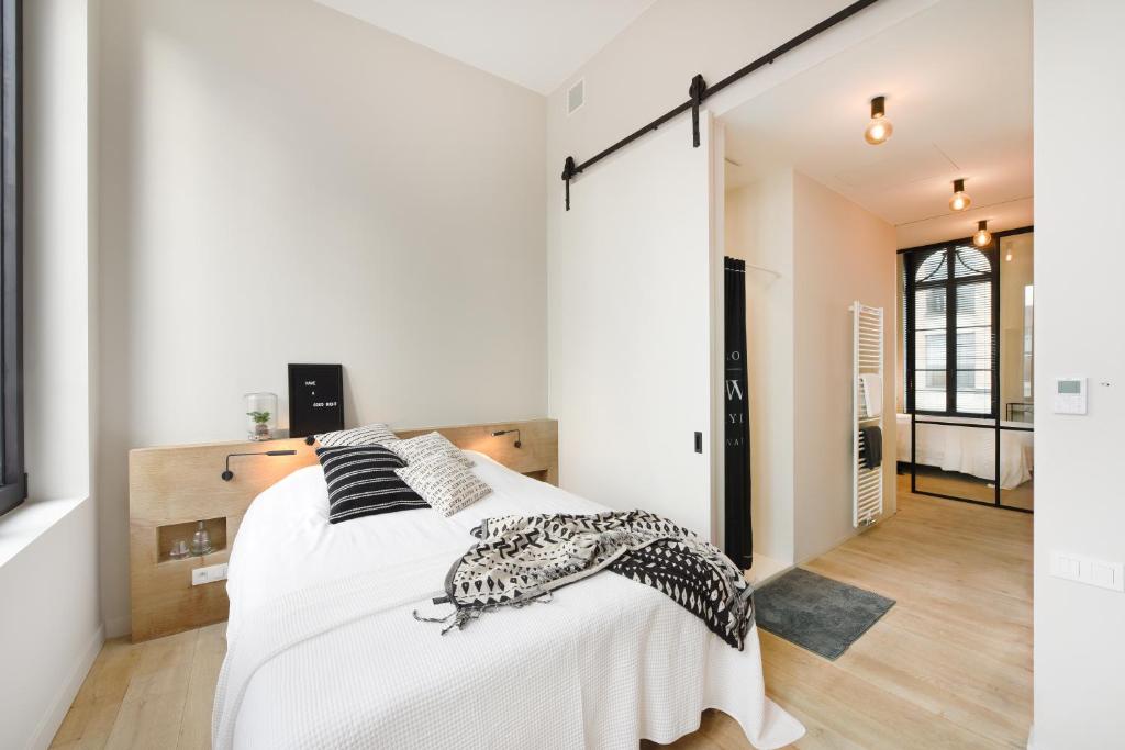 MAISON12 - Design apartments with terrace and view over Ghent towers photo 2