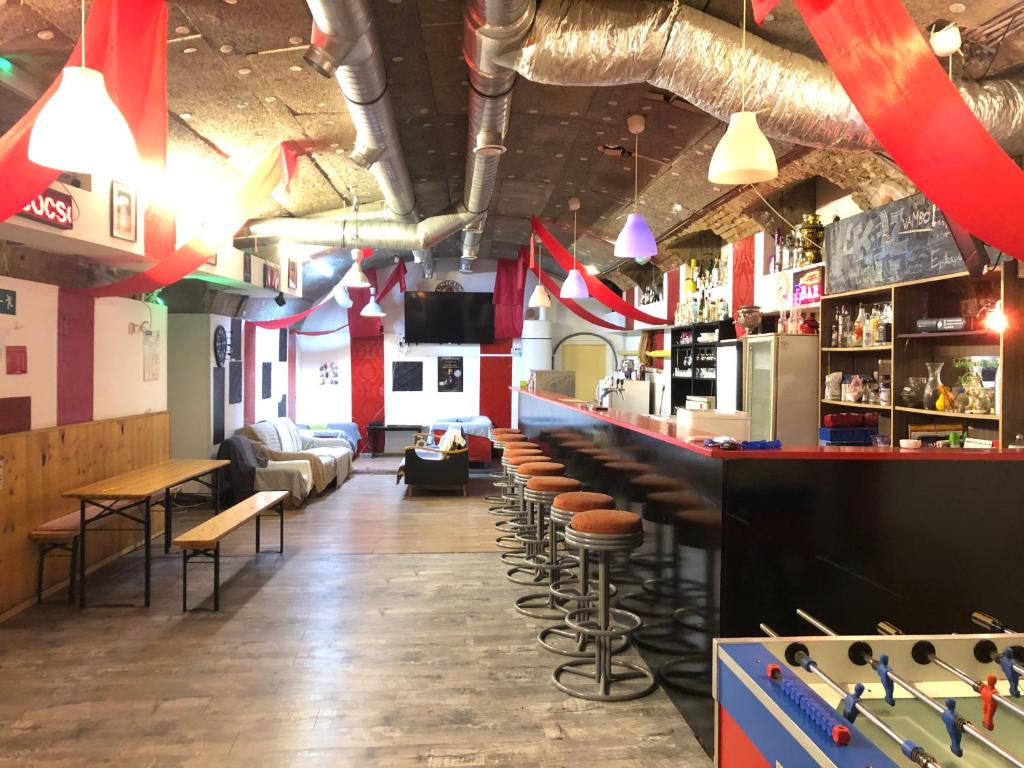 Whole basement former pub for stag do, bachelor House party flat photo 3