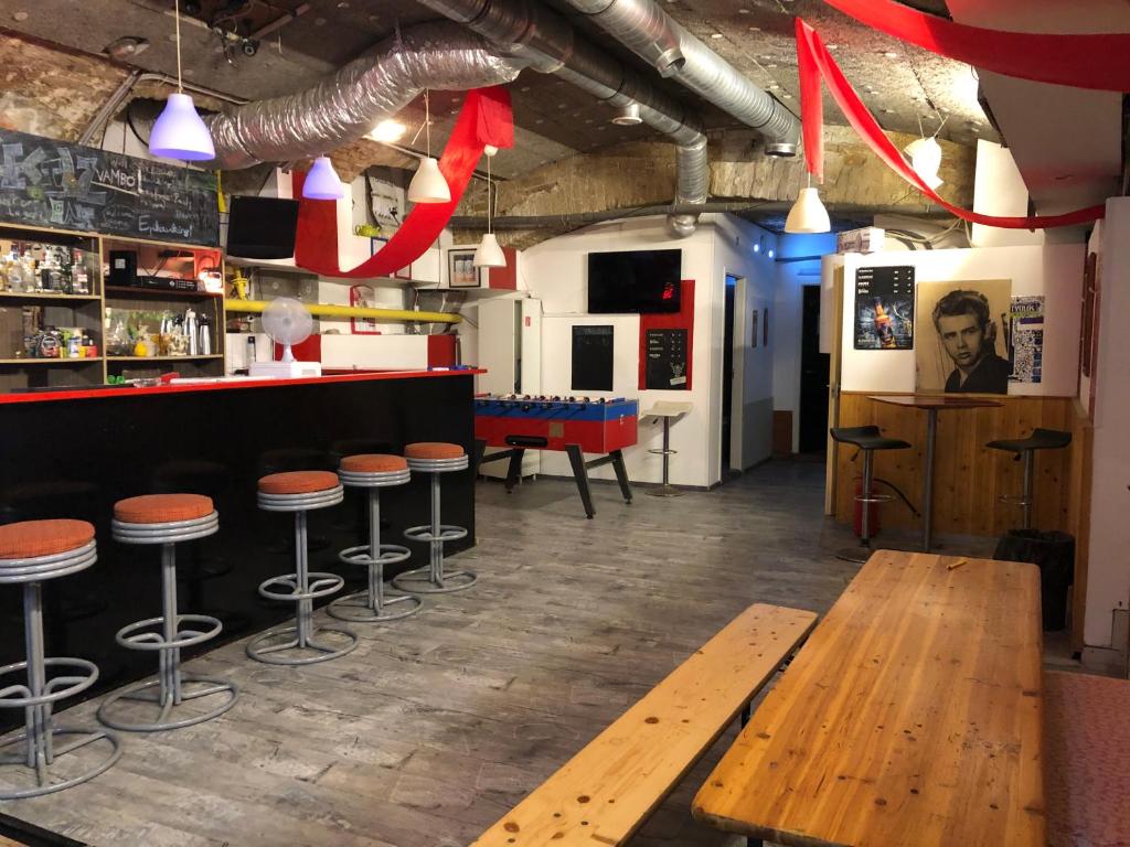 Whole basement former pub for stag do, bachelor House party flat photo 1
