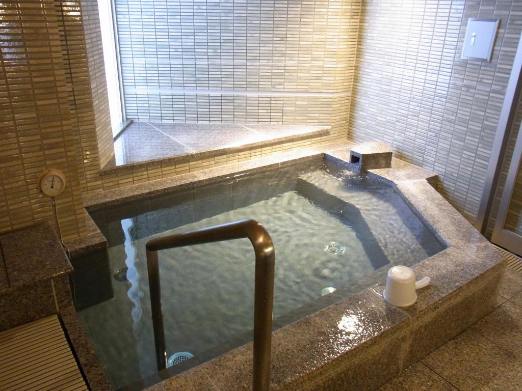 Tsuruga Manten Hotel Ekimae photo 4