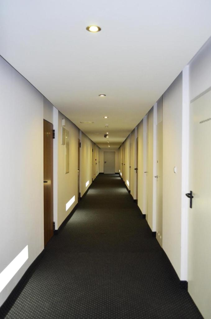 Четырехместный (Четырехместный номер с собственной ванной комнатой), Twoj Hostel Katowice