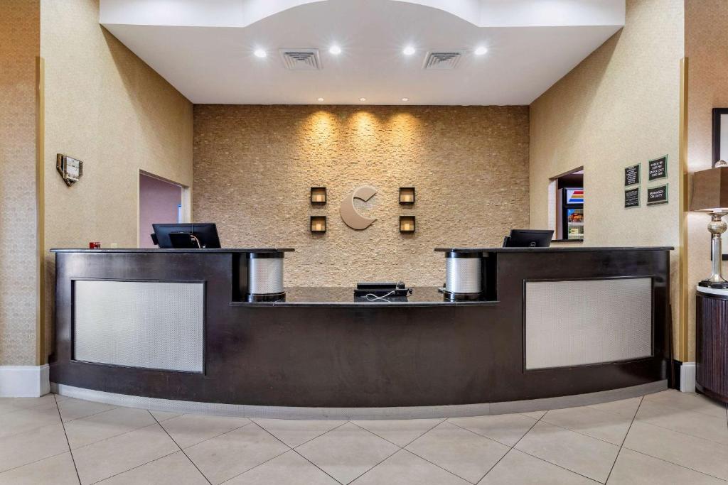 Comfort Suites Florence I-95 photo 3