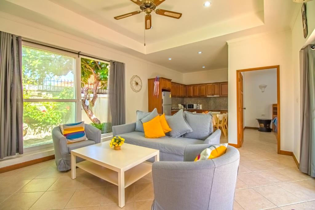 View Talay Villas Pattaya - Tap to explore photos