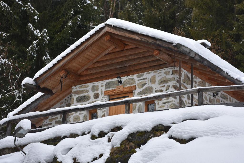 The "small" Alpine Chalet & Dolomites Retreat photo 3