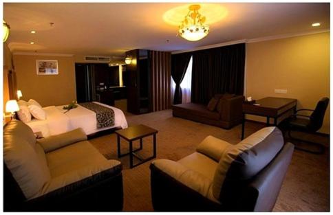Hotel Anika Kluang photo 1