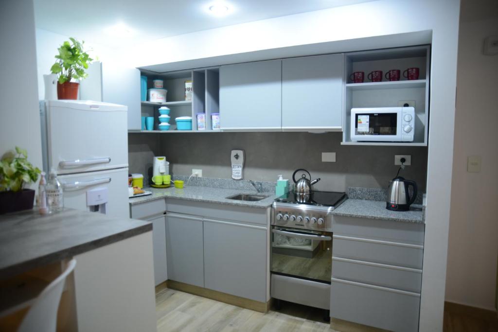 Montañeses 2830 Modern Flat photo 4