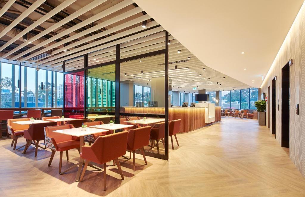 Holiday Inn Express Sydney Airport, an IHG Hotel photo 3