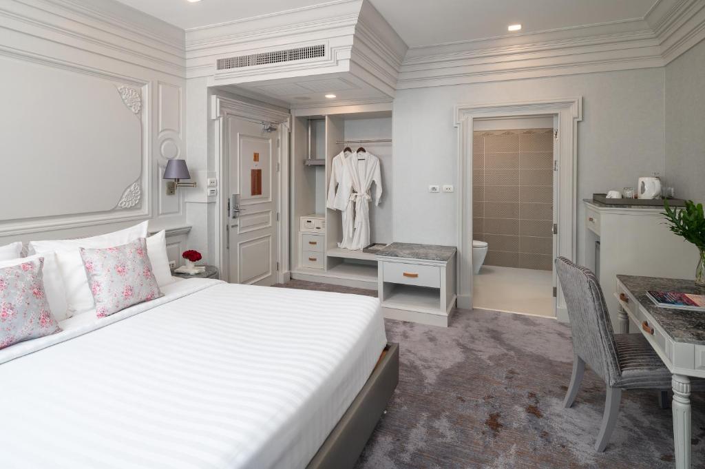 Двухместный (Улучшенный двухместный номер с 1 кроватью), Отель Kingston Suites