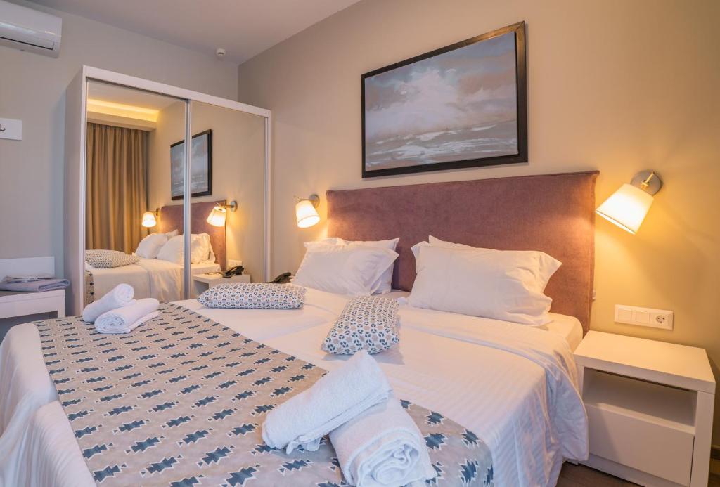 Сьюит (Апартаменты с 1 спальней (для 2 взрослых и 1 ребенка)), Bio Suites Hotel