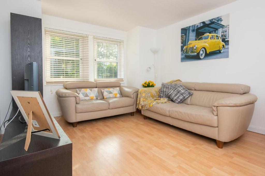 Dwellcome Home Ltd 2 Bed Aberdeen Apartment - see our site for assurance photo 4
