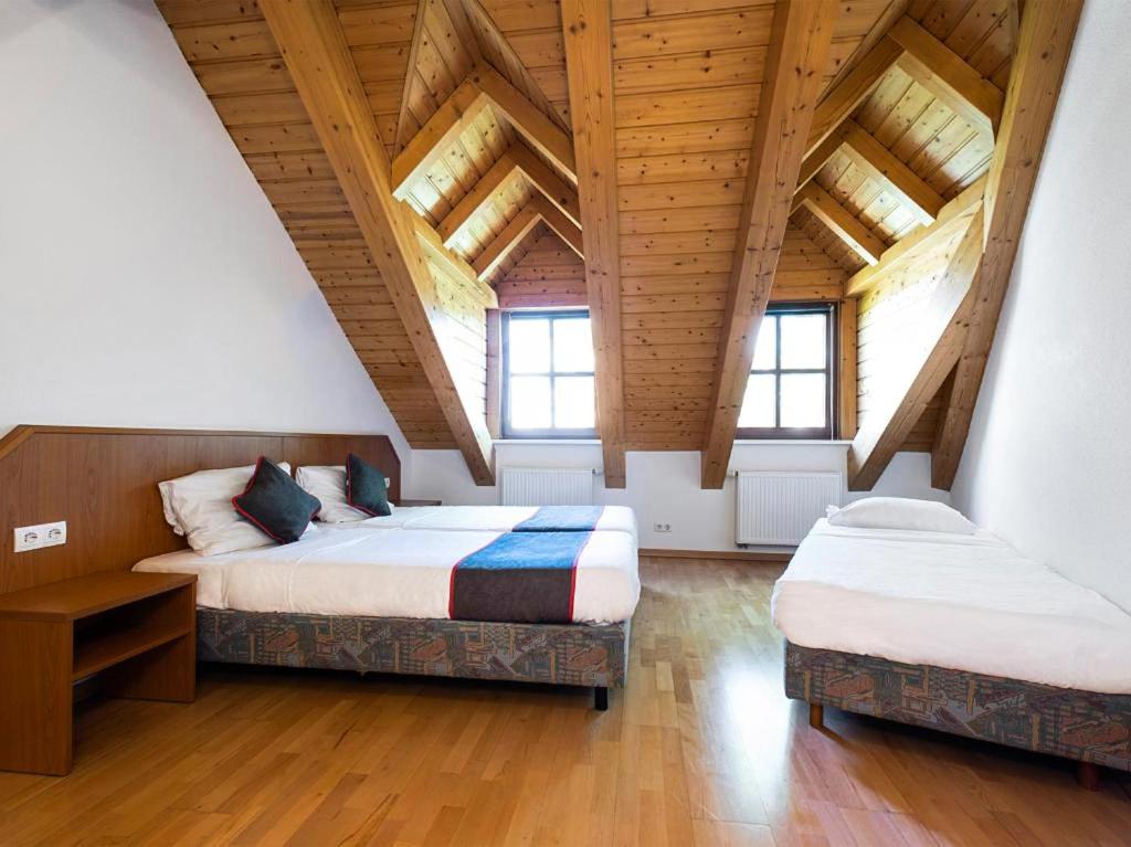 Апартаменты (Апартаменты с 2 спальнями), Hotel Britzer Tor