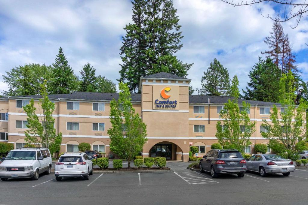 Comfort Inn & Suites Bothell - Seattle North image