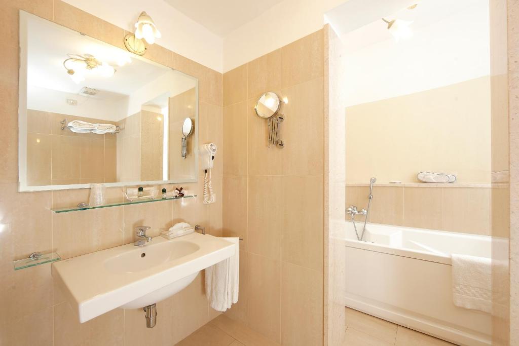 Hotel Michelangelo Room Type - Junior Suite