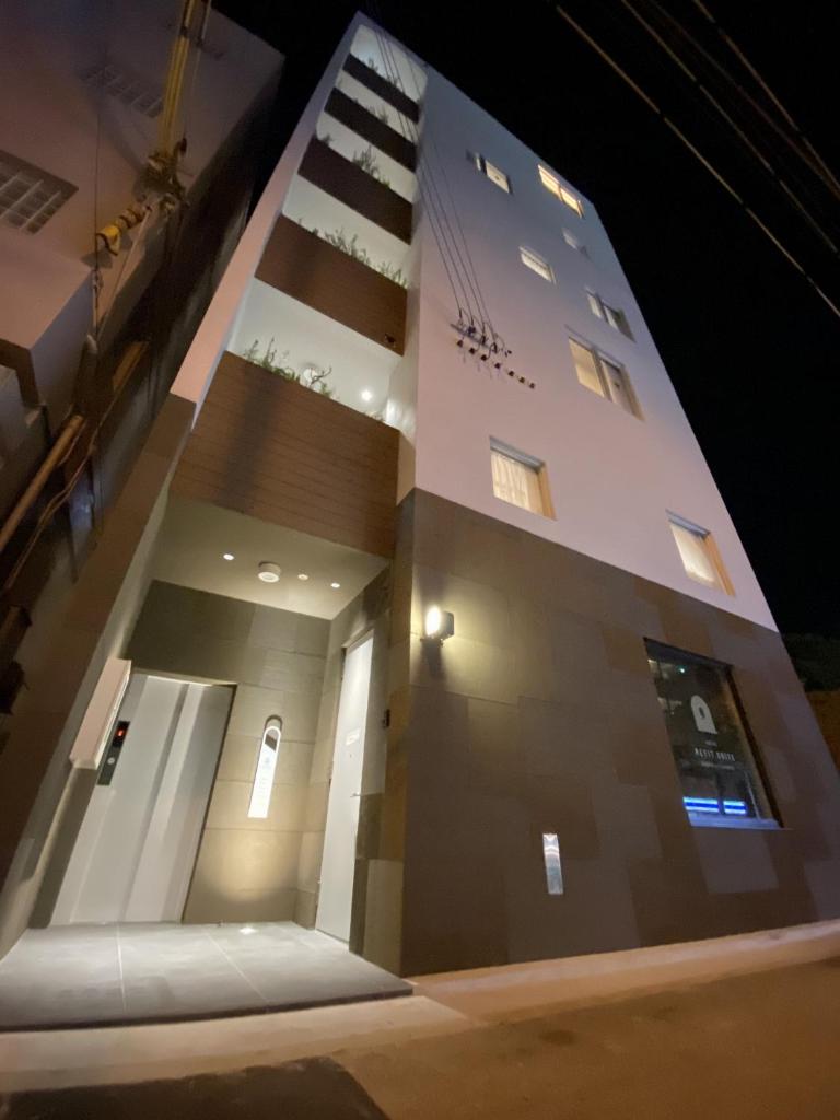 HOTEL PETIT SUITE SOGENJI ISHIMON photo 2