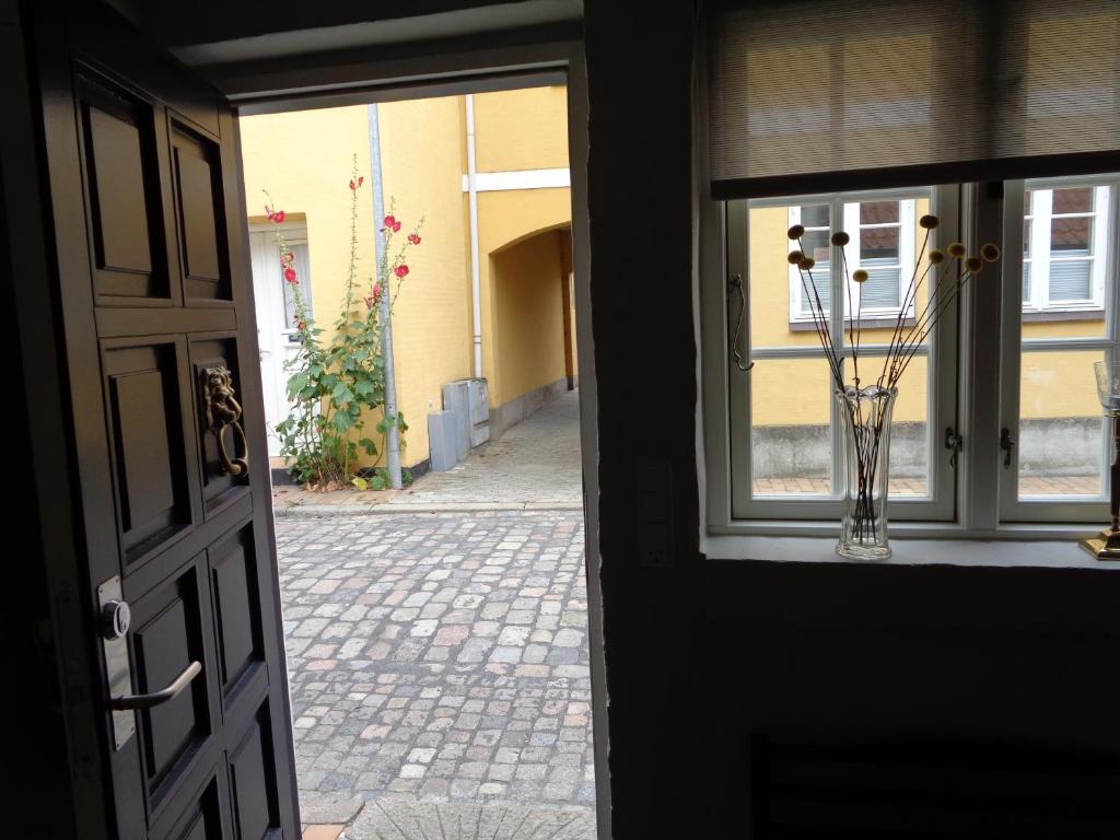 Dejligt lille byhus photo 3