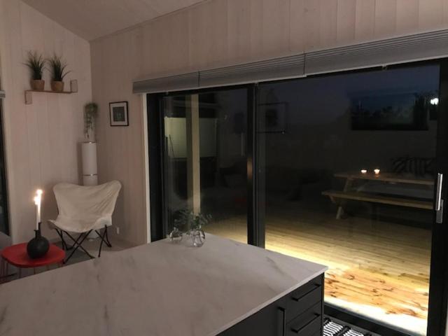 Hytte med sjøutsikt og 20 min fra dyreparken photo 2