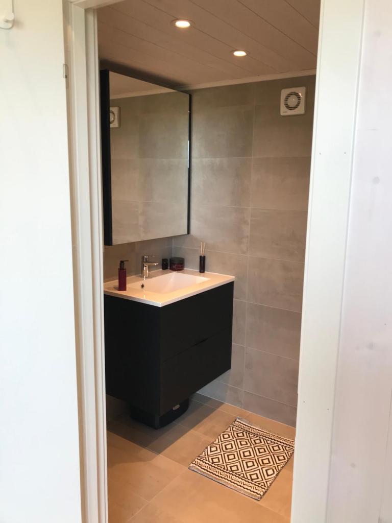 Hytte med sjøutsikt og 20 min fra dyreparken photo 4