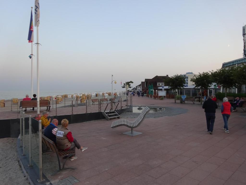 Miramar photo 4