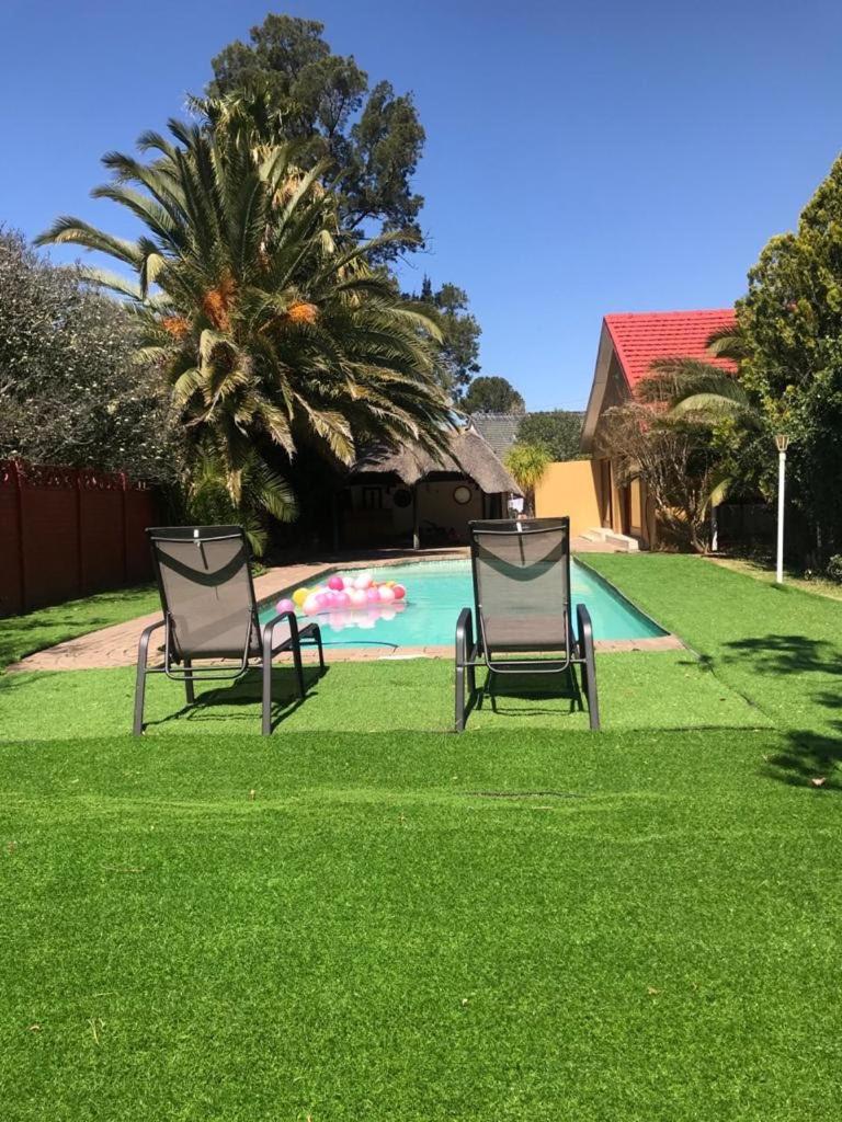 Beverley Hills guesthouse photo 2