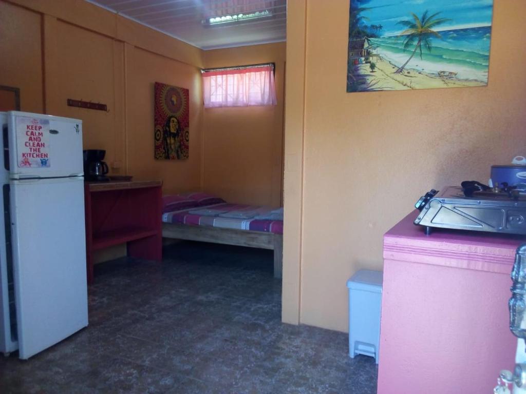 Hotel One Love Puerto Viejo photo 4