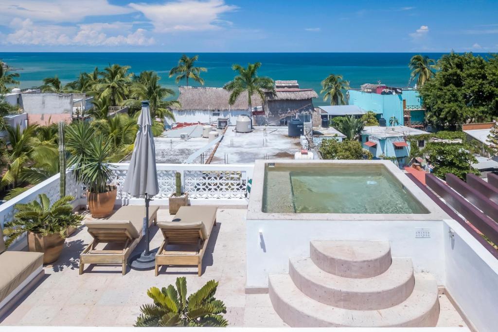El 55 Sayulita Stylish couple getaway rooftop pool photo 1