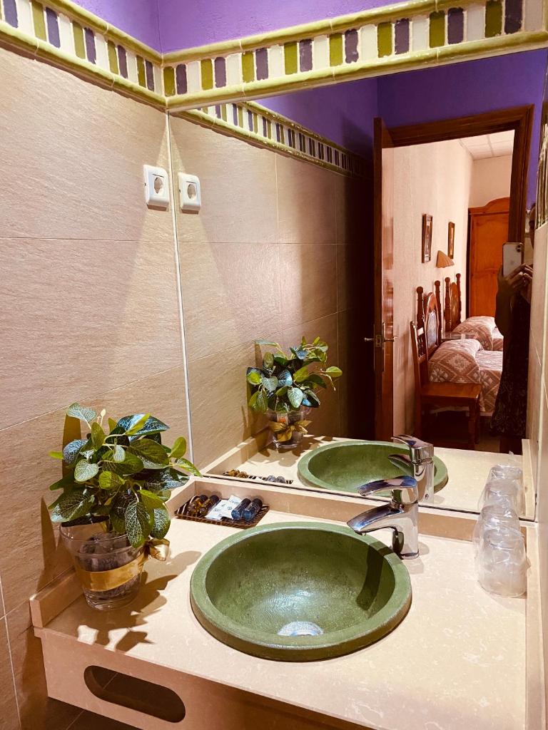 Hostal León photo 2