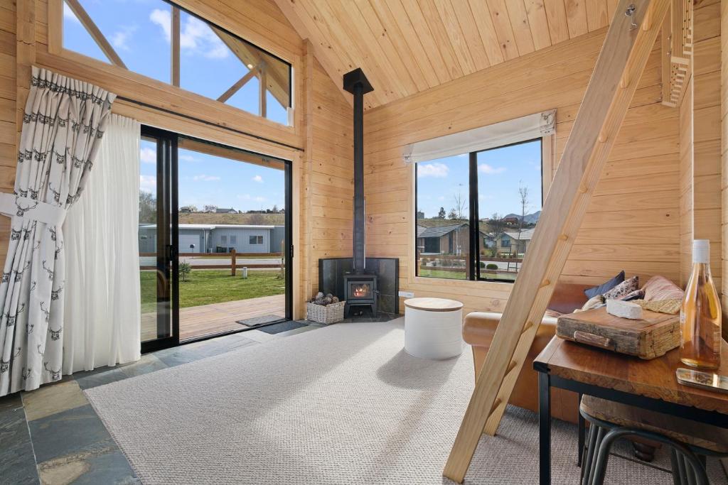 Lake Hawea Owl's Nest - Lake Hawea Holiday Home photo 3