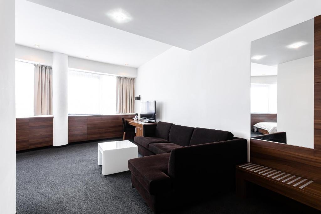 Двухместный (Улучшенный двухместный номер с 1 кроватью), Tempus Club Garni Hotel