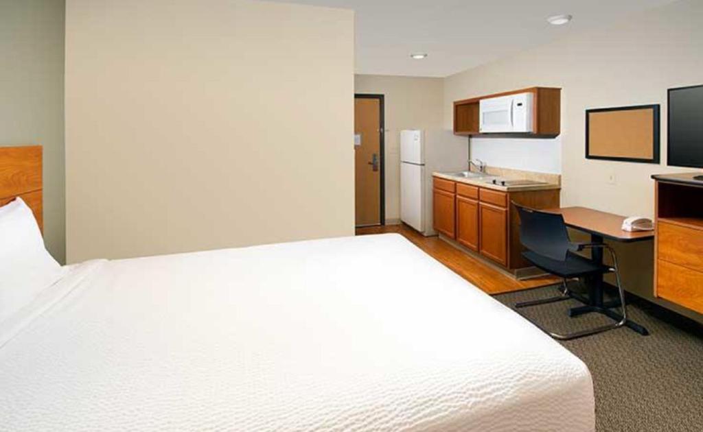 WoodSpring Suites Allentown photo 3