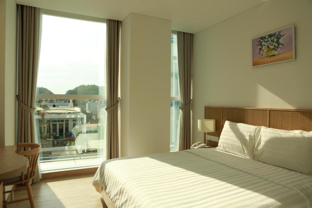 HẢI ÂU BIÊN CƯƠNG