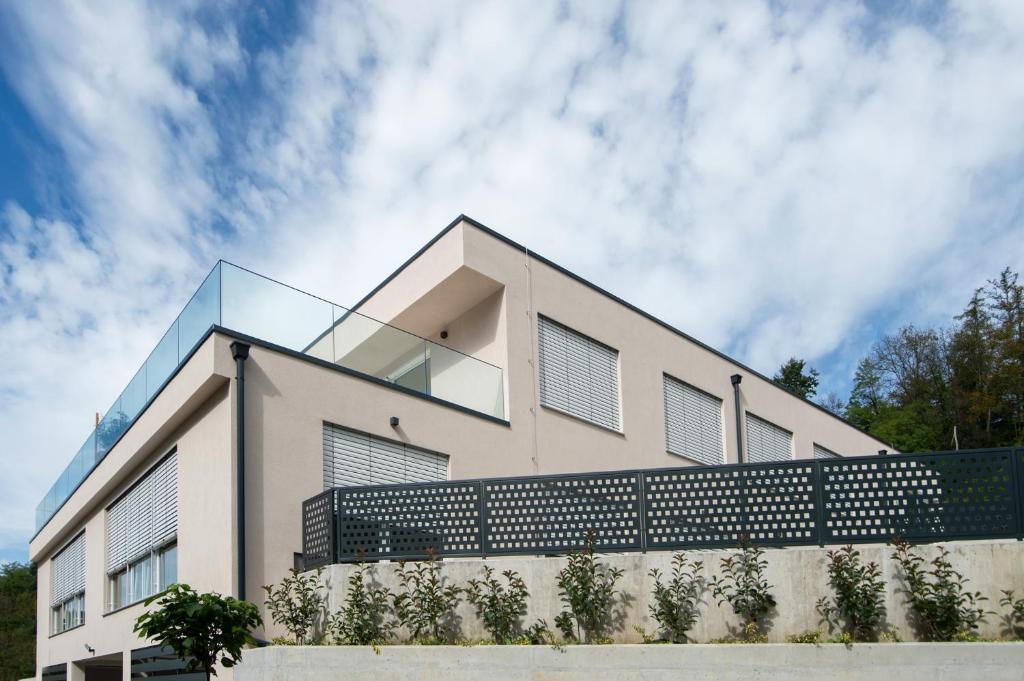 Villa de Roya photo 1