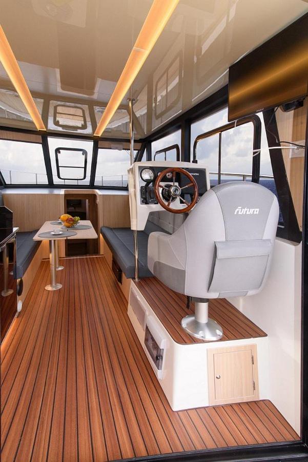 Jacht motorowy Futura 40 FLY Grand Horizon photo 2