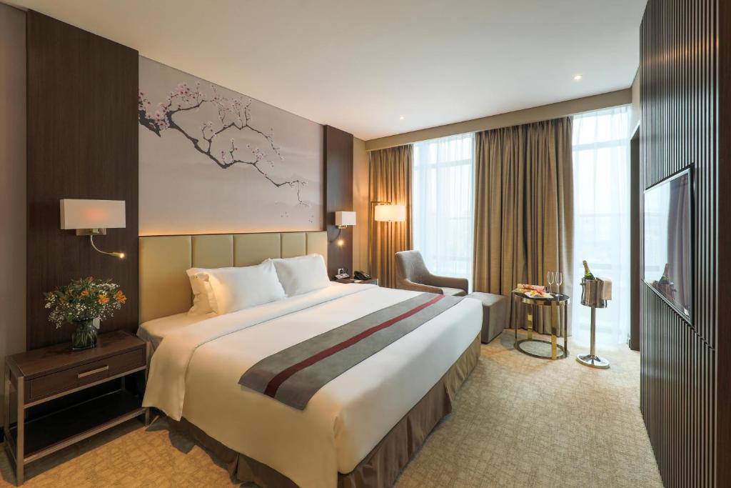 Сьюит (Номер-студио с кроватью размера «king-size»), Grand Vista Hanoi