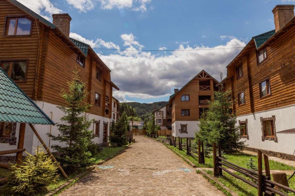 Edelweiss Carpathians Migovo photo 4