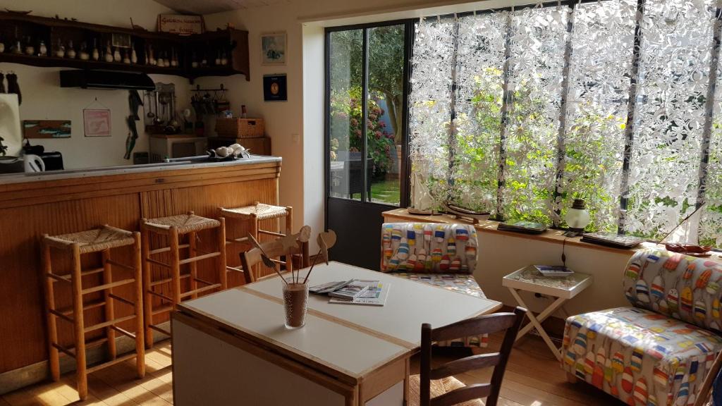 La Passerose jardin clos 300mplage la Couarde sur mer photo 2