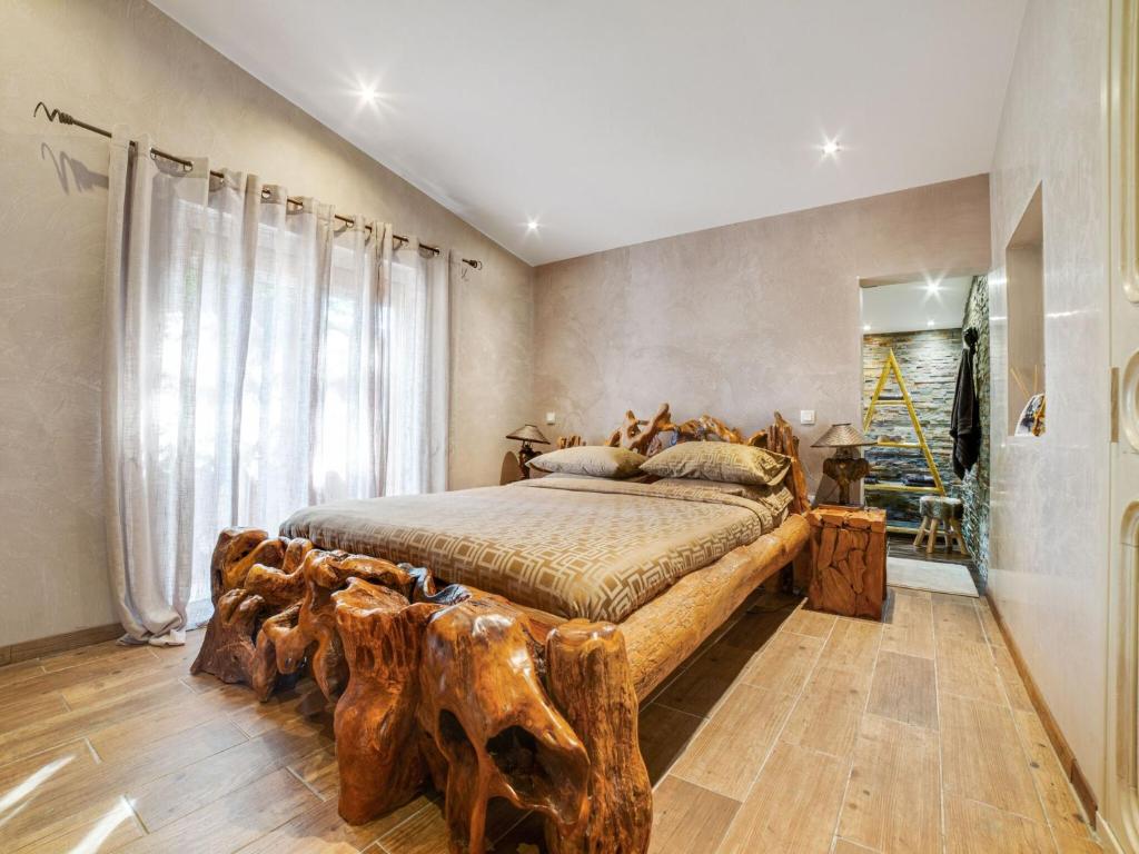 Stone holiday home with private pool photo 3