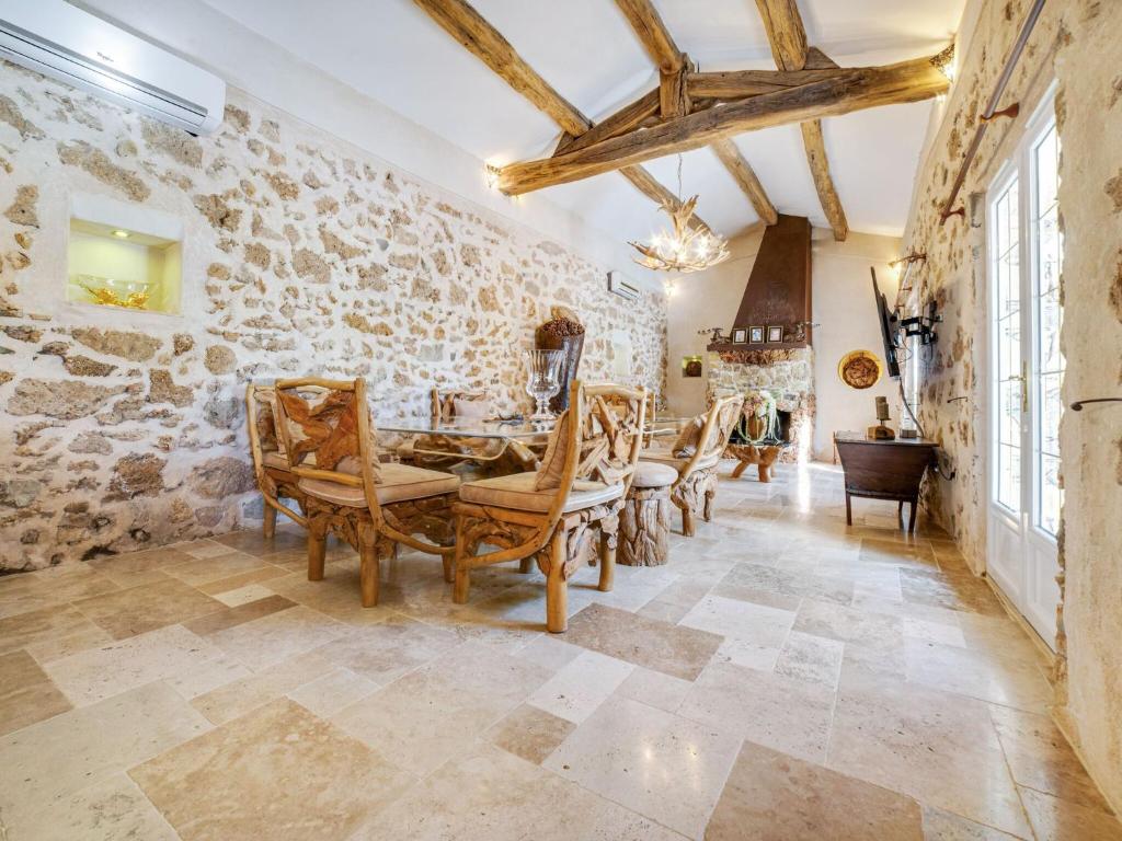 Stone holiday home with private pool photo 1