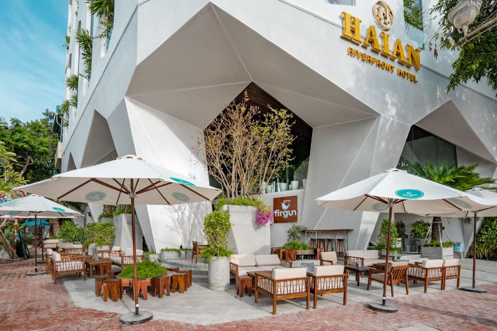 HAIAN Riverfront Hotel
